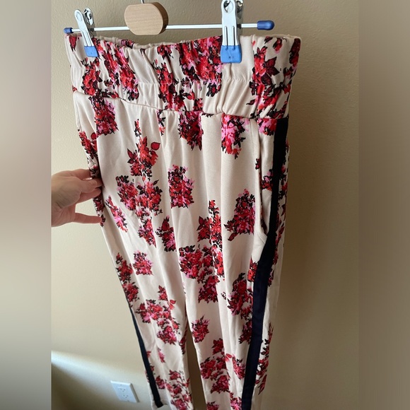 NEW Baum Und Pferdgarten Jaffa Floral Print Pants size M - Picture 4 of 14